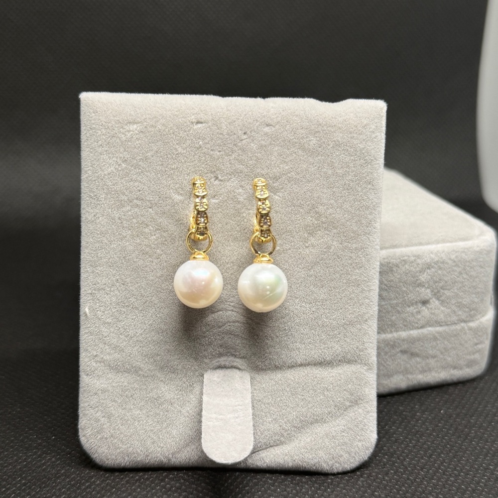 Elegant Gold Vermeil Pearl Drop Earrings in Silver 925